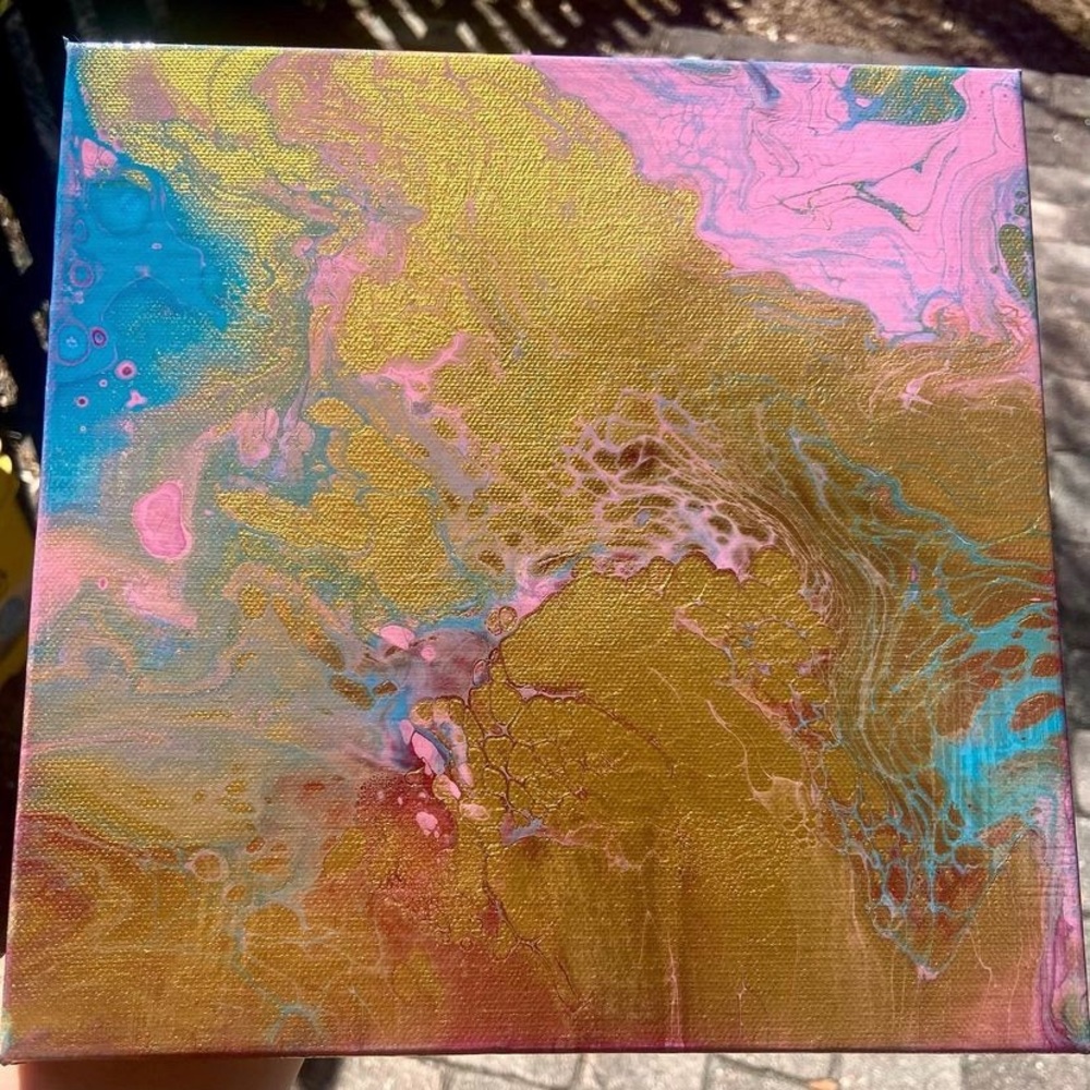European abstract pouring art